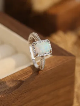 Новое женское кольцо из стерлингового серебра 925 пробы с ослепительным квадратным опалом и цирконами Простое романтическое обручальное кольцо или помолвка