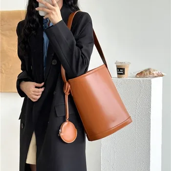 Однотонная сумка-ведро из искусственной кожи большой емкости для женщин Повседневная офисная женская классическая сумка для пригородных поездок Женская осенняя сумка через плечо
